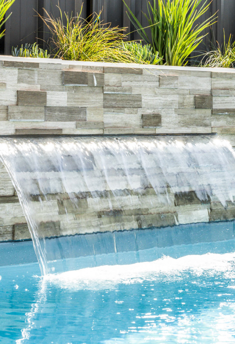 the-ultimate-guide-to-fibreglass-pools-blogimage2-m
